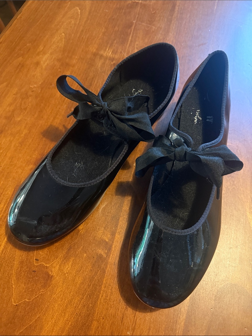 Women’s Shiny Black Patent Tap Dancing Shoes Ribbon Ties Size 9.5